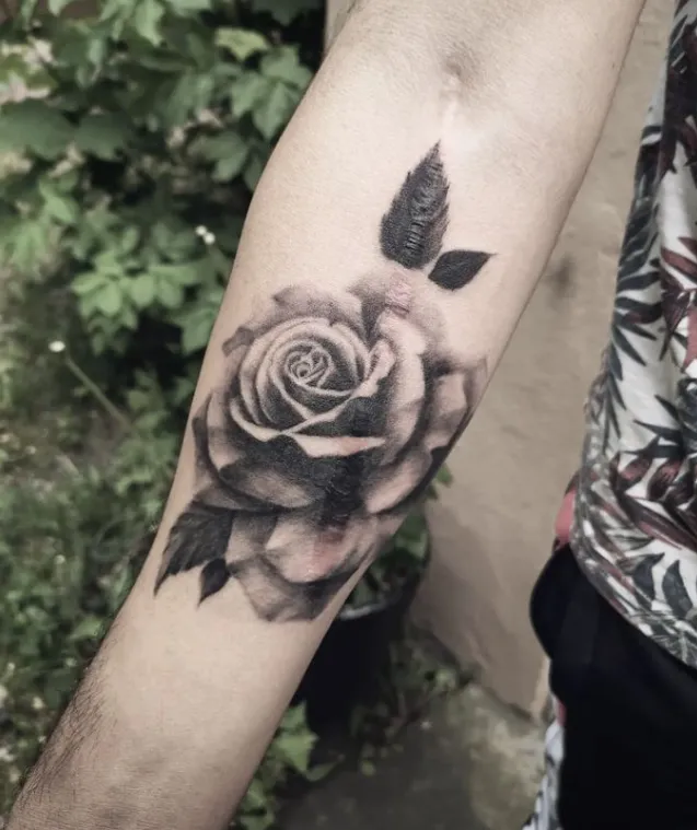 Black and Grey tatuering av Tobias - Stil 1