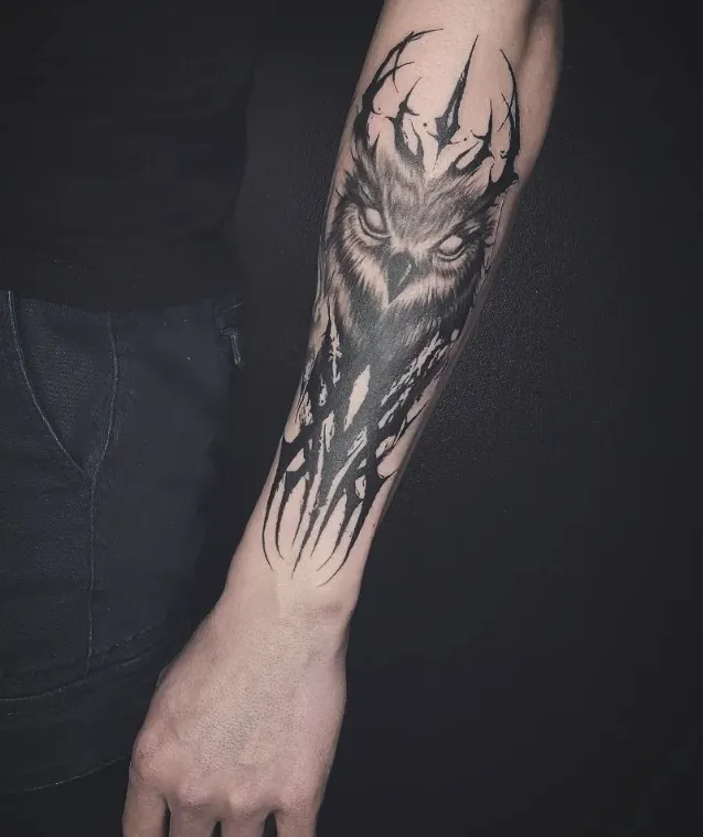 Black and Grey tatuering av Tobias - Stil 8